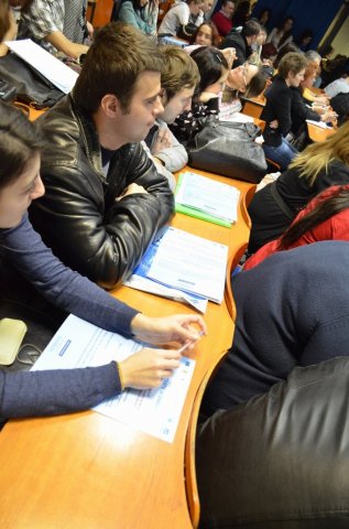 Conferința intermediară